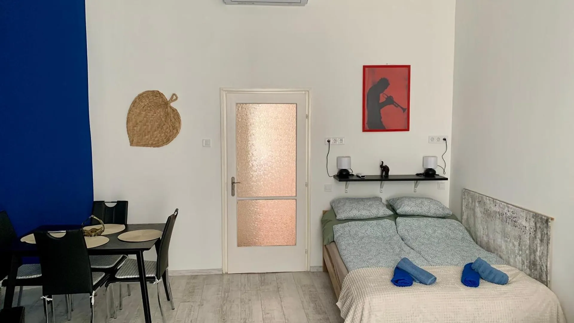 Dob Street Cute Condo Budapest Appartamento